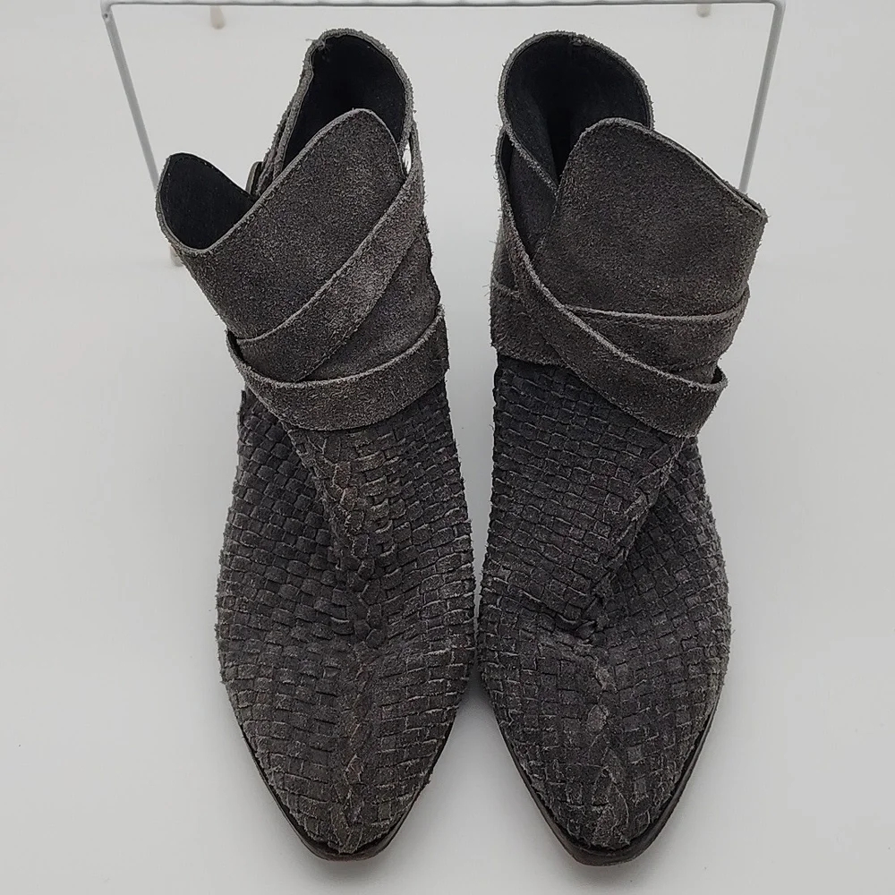 Free People Venture Woven Suede Grey Pointed Toe Bootie, Women's 39/8